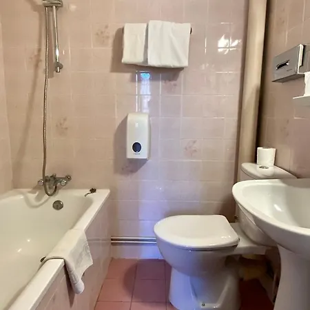 Otel Au Royal Carcassonne